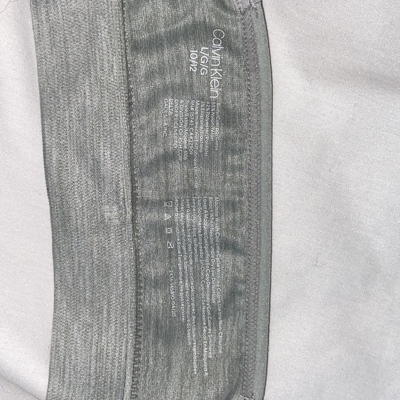 NWOT Calvin Klein Girls Bralette - Size Large (10/12) - Picture 3 of 3